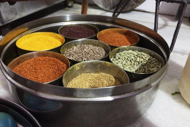 Large Group / Family Vegetarian Cooking Class in Jaipur with an Expert Home Cook - A Home-Cooked Lesson in Jaipur’s Rajasthani Vegetarian Style