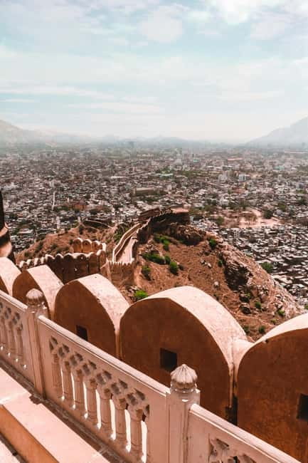 Local Jaipur city sightseeing with options - Hawa Mahal’s 953 windows and why it was built that way