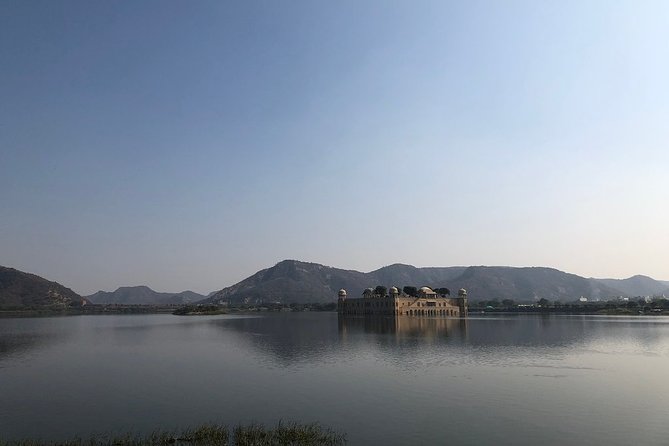 Majestic Jaipur Full-Day Private Guided Tour - City Palace, Isarlat Tower, and Albert Hall Museum: End the Day With Variety