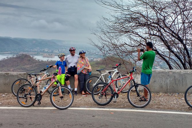 Nahargarh Cycle Tour in Jaipur - Early Start, Real Jaipur: Pedaling Up Toward Sunrise