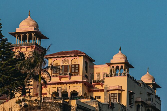 One Day Private Tour of Jaipur with Guide - Jantar Mantar and City Palace: Science Meets Royal Power
