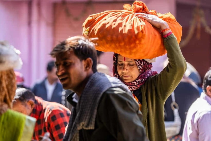 Pink City Walking Tour With Us ( A Haritage Walk in Jaipur) - Sabji Mandi Janta market: daily Jaipur smells, sellers, and rhythm