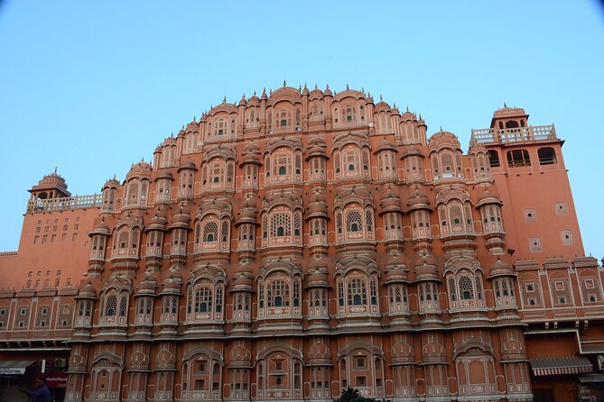 Private Car Jaipur to New Delhi - Key things to know before you book