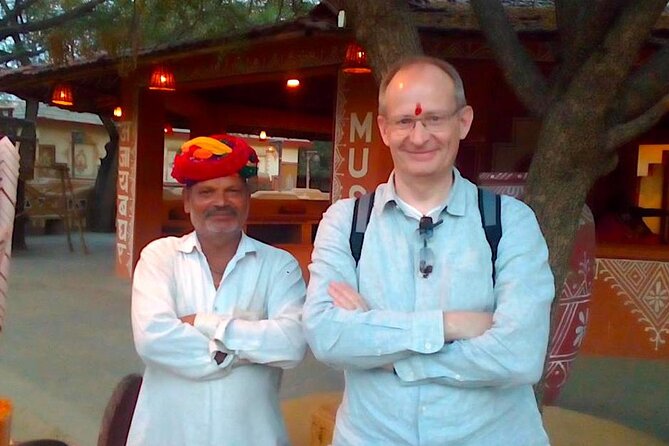 Private Day Tour of Jaipur with a Guide and Including Lunch - The 8-hour private format that actually feels doable