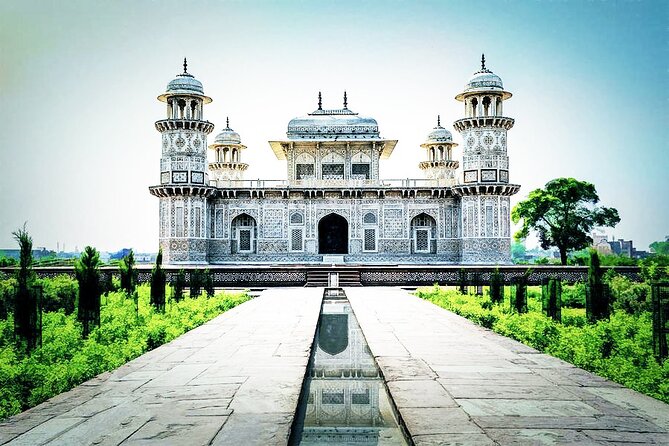 Private Day Trip from Jaipur Taj Mahal and Fathepur Sikri - Private guide time: why it changes the whole day