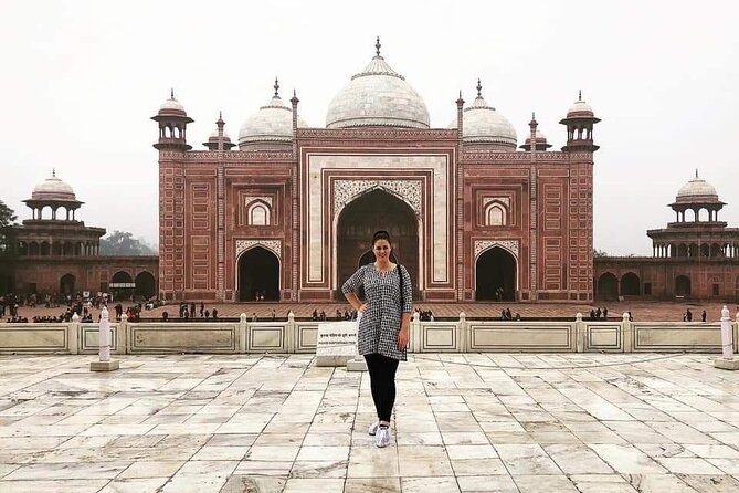 Private Day Trip from Jaipur Taj Mahal and Fathepur Sikri - Price and value: is $63.55 a good deal for this route?