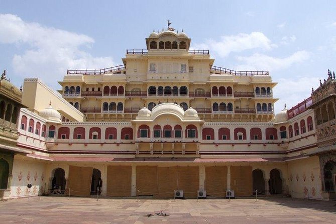 Private Full Day City Tour of Jaipur visit Amber Fort, City Palace with Lunch - Comfort and logistics: private vehicle, timing, and traffic reality