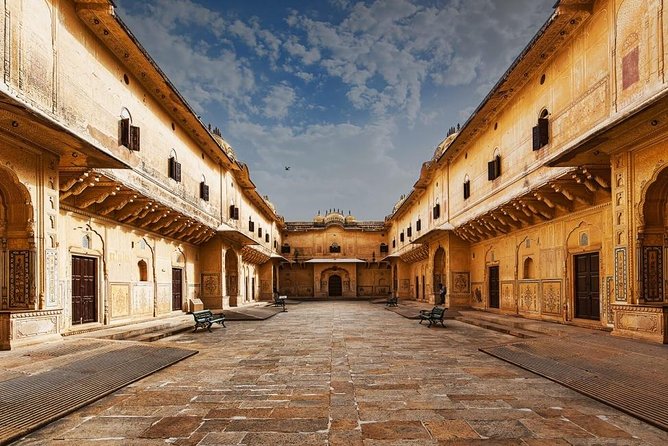 Private: Full Day Guided Jaipur City Tour - Hawa Mahal: Fast Glance at a Legendary Wind Facade