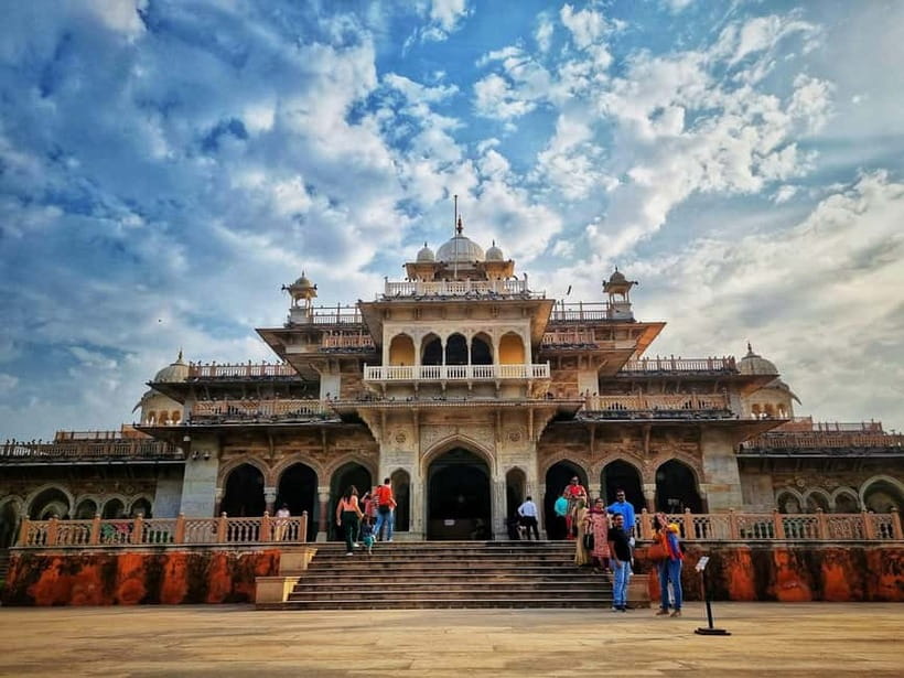 Private Full-Day Jaipur Guided Tour with Monkey Temple - Panna Meena ka Kund: the stepped well where geometry feels human