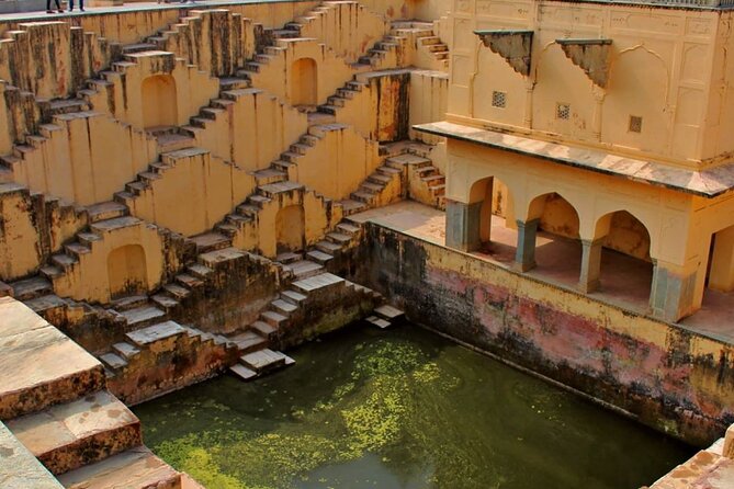 Private Full Day Jaipur Sightseeing Tour By Tuk Tuk - Gaitore Ki Chhatriyan: a calmer ending with royal cenotaphs