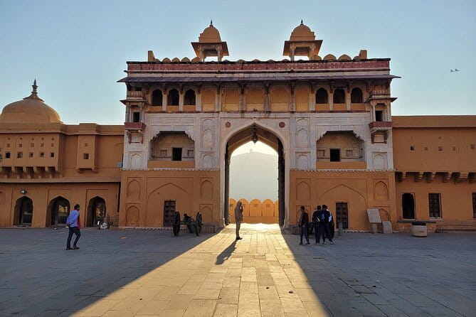 Private Full Day Tour of Jaipur Historical and Heritage Places - Private AC comfort and pickup that saves your day