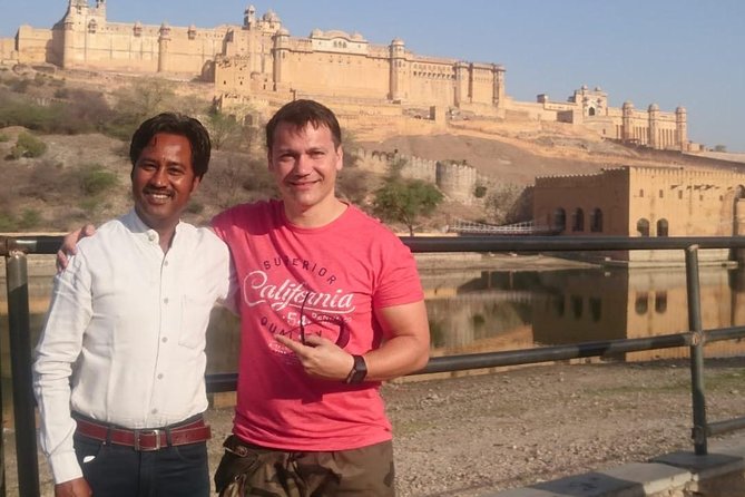 Private Full-Day Tour to Jaipur with Licensed Guide - Amber Palace: Start with a Two-Hour Fort Visit