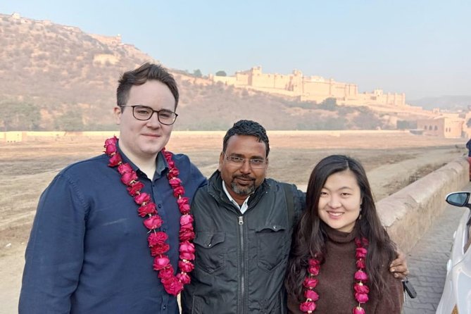 Private Guided Sightseeing Tour of Jaipur Highlights - Royal Gaitor Tumbas and Jal Mahal: calmer stops with big atmosphere