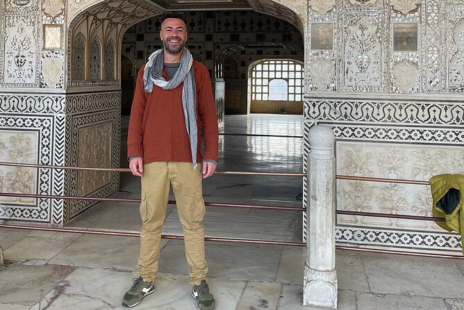 Private Jaipur Half-Day: Amber Fort, Stepwell, Jal Mahal & Gaitor - Jal Mahal on Man Sagar Lake: The Water Palace Look