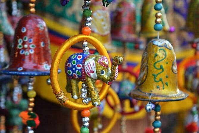 Private Jaipur Half-Day Shopping Tour - Akee International near Amber Fort: cashmere and pashmina shopping