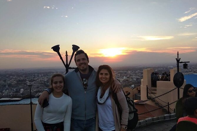 Private Jaipur Night Tour With Stunning Sunset - Hawa Mahal After Dark: The Palace of Wind Becomes a Light Sculpture
