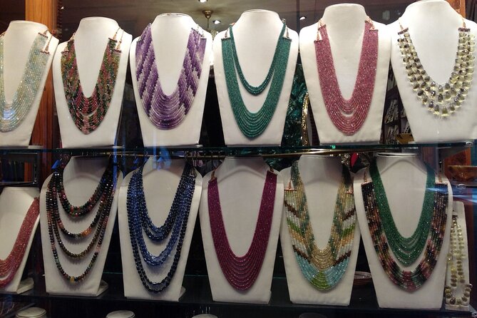 Private Jaipur Shopping Tour - Handicrafts, Textiles & Jewelry - Stop 2: Johri Bazaar for Jaipur jewelry and craftsmanship