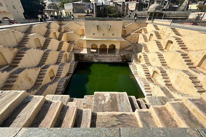 Private Jaipur Tour with Guide & All Entry Tickets - Jal Mahal on Man Sagar Lake: What You Will See