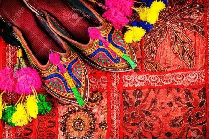 Private Pink City Jaipur Shopping Tour - Stop 2: Shivam Gems N Jewellery on MI Road