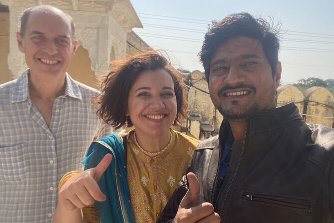 Private Shopping Tour in Jaipur - Pink City shopping, with a guide who manages the “where”