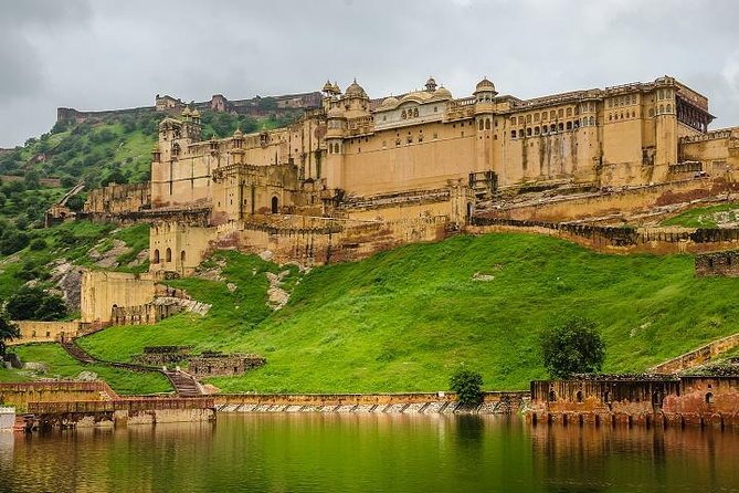 Private Tour: Jaipur Sightseeing with Monument Entrance Fees - City Palace Jaipur: the royal complex, not just one building