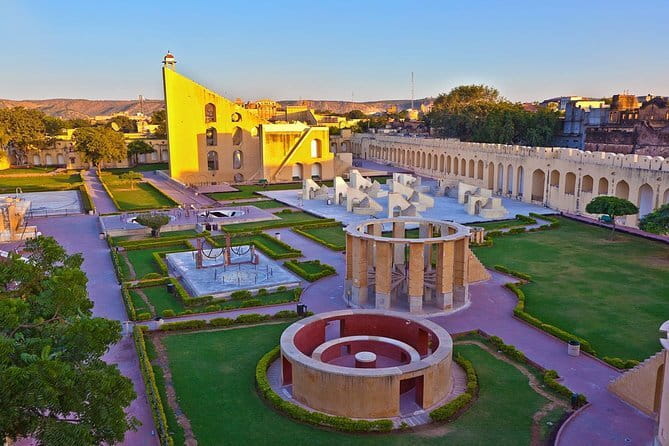 Private Tour of Instagrammable Photogenic Spots in Jaipur - Hawa Mahal: Palace of Wind Without the Stress