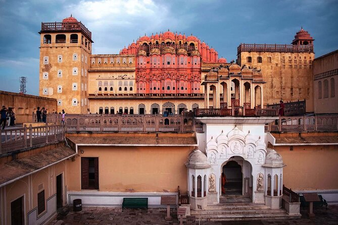 Same Day Jaipur Tour By Car - Road-Time Reality: What 12–13 Hours Feels Like