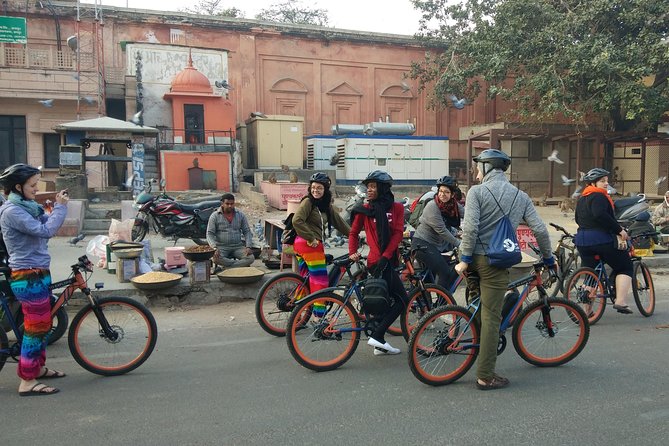 Small-Group Early Morning Pink City Bike Tour - 3 Hours, 2 Main Stops, and a Guide Who Keeps It Moving