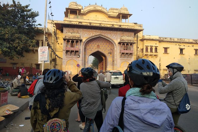 Small-Group Early Morning Pink City Bike Tour - Meeting at Moustache Jaipur: Where It Starts (and Why It Matters)