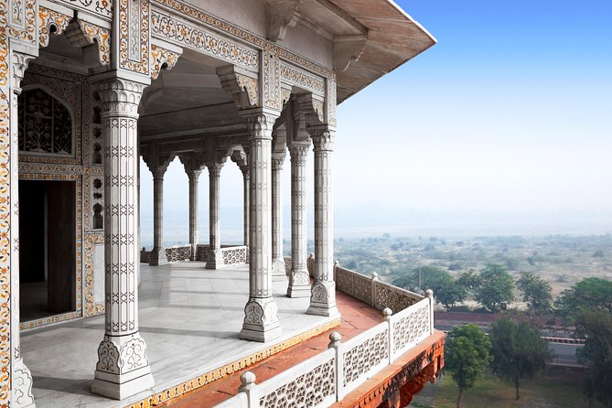 Sunrise Taj Mahal, Agra Fort & Baby Taj Tour from Jaipur by Car - Guides and drivers: the small differences you feel all day