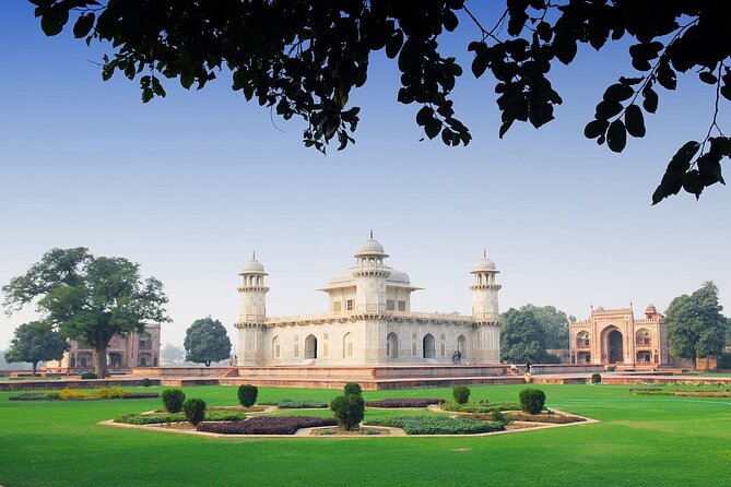 Sunrise Taj Mahal Day Tour from Jaipur with Agra Fort - Stop 1: Agra arrival for the sunrise plan