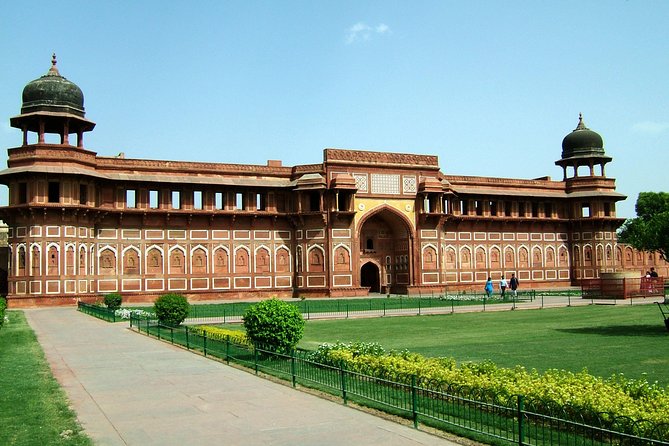 Taj Mahal and Agra Day Tour from Jaipur ending in Delhi by Train - Price and value: what $275 covers (and what it doesn’t)