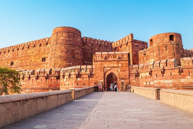 Taj Mahal and Fatehpur Sikri Day Trip from Jaipur - Fatehpur Sikri: the 40 km ride to a Mughal “what happened here?” place