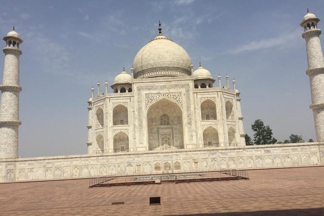 Taj Mahal City Tour by car or train from Jaipur - Door-to-door pickup and the chauffeur-guide setup in Jaipur