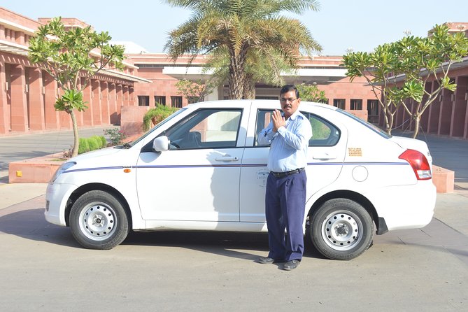 Taj Mahal Tour from Jaipur by Car - Private Day Trip - Agra Fort for about an hour: power and perspective