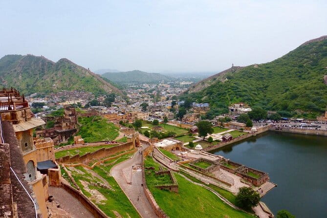 Travel Through the Streets of Jaipur by Tuktuk with a Local - Why this Jaipur street ride feels more useful than a checklist